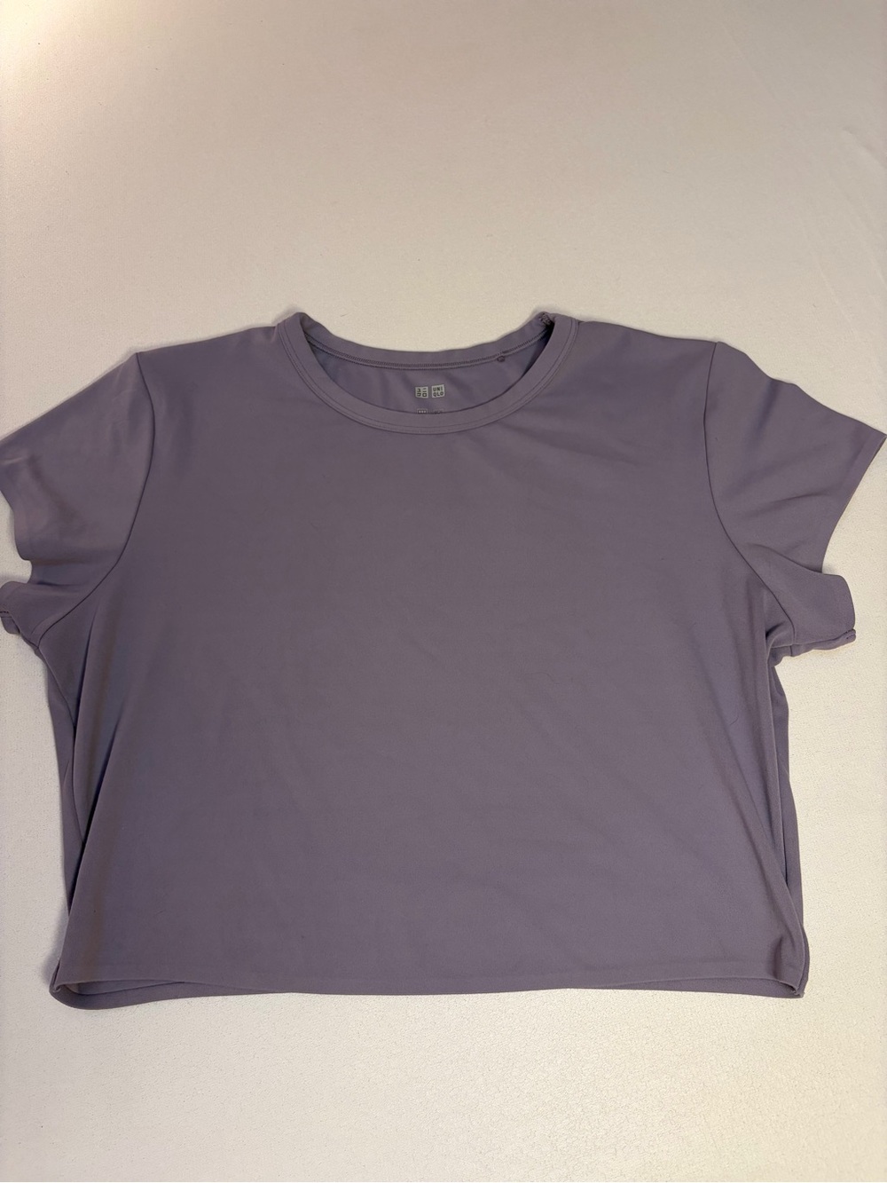 Uniqlo Soft Lavender Crewneck Crop Tee size L